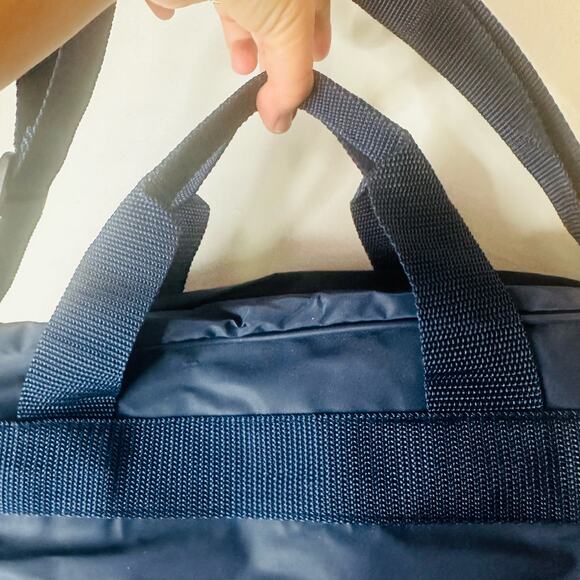Vintage TWA GETAWAY Navy Blue Red Vinyl Carry On Travel Bag Shoulder Strap Bag - Picture 10 of 11